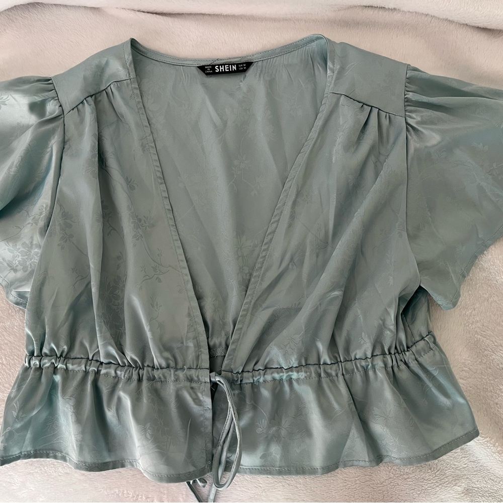 Shein M Cropped top in Sage Green